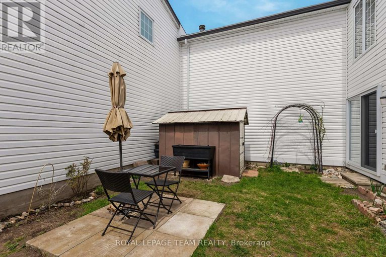 28283538/156-518-orkney-private/carleton-square/ottawa/ontario/K2C3M7_35