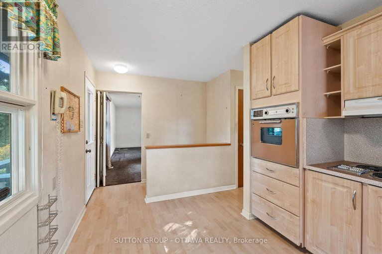 28827998/9-cleadon-drive/crystal-beach/ottawa/ontario/K2H5P5_14