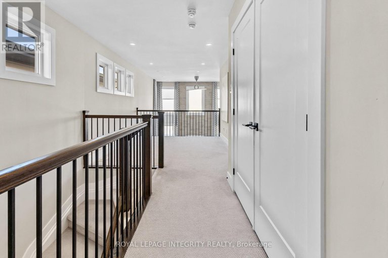 29443241/332-haliburton-heights-s/emerald-meadowstrailwest/ottawa/ontario/K2V0G1_38