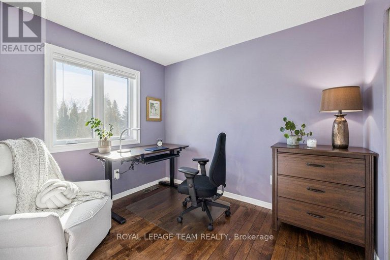 29366238/4298-sunwood-crescent/carson-grove/ottawa/ontario/K1J1B8_17