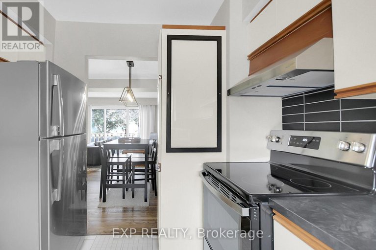 28739048/83-hadley-circle/bells-corners/ottawa/ontario/K2H7Z8_21
