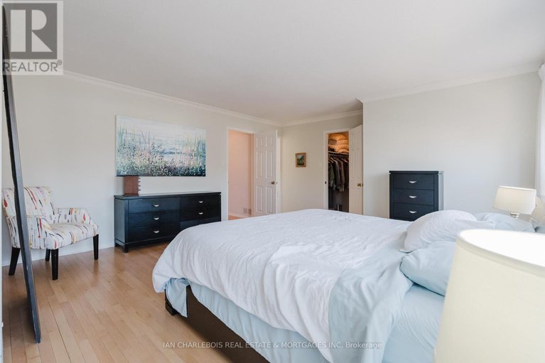 29631308/583-apollo-way/fallingbrookpineridge/ottawa/ontario/K4A1T7_27