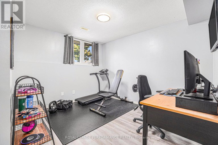 28573942/6074-red-willow-drive/chapel-hill/ottawa/ontario/K1C7J5_19