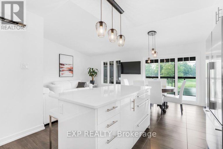 29037170/225-292-masters-lane/town-of-rockland/clarence-rockland/ontario/K4K0K5_9