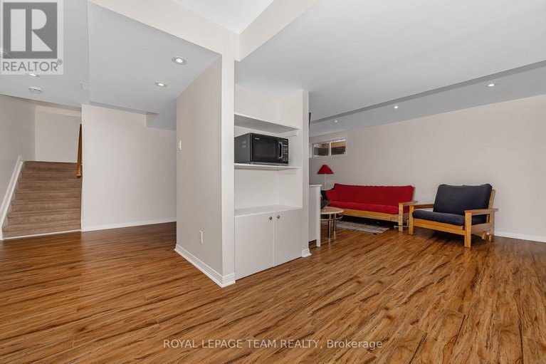 28614857/17-kolo-drive/remainder-of-stittsville-area/ottawa/ontario/K0A1B0_28