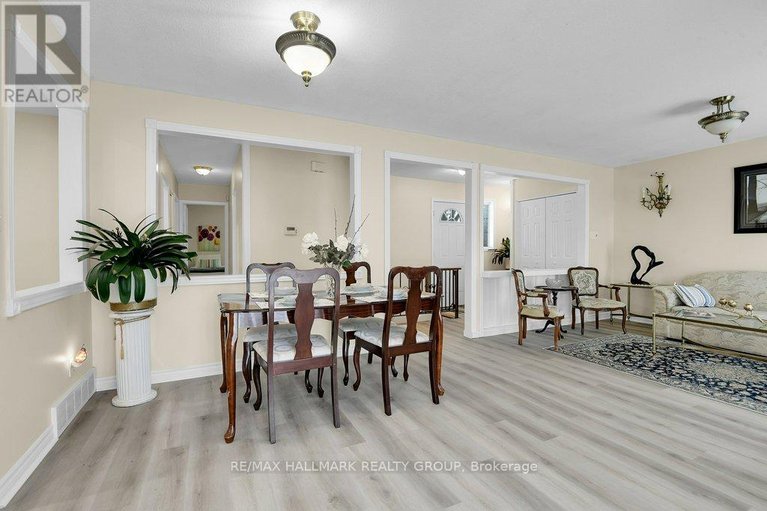 29444674/6-westdale-avenue/lakeview-park/ottawa/ontario/K2H5J3_29