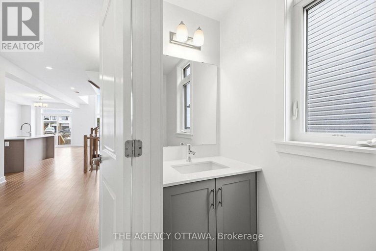 29453546/1132-spoor-street/rural-kanata-central/ottawa/ontario/K2K1X7_5