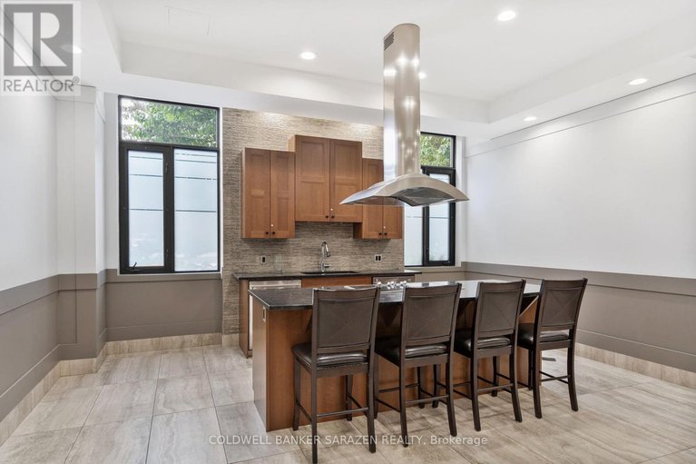 28485622/504-327-breezehill-avenue-s/west-centre-town/ottawa/ontario/K1Y1R6_35