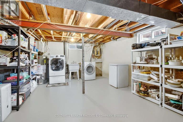 29032585/8-confederation-private/mooneys-bayriverside-park/ottawa/ontario/K1V9W6_37