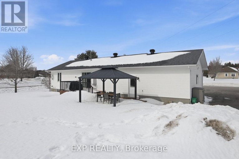 29437071/2174-lemery-street/clarencerockland-twp/clarence-rockland/ontario/K0A1E0_38
