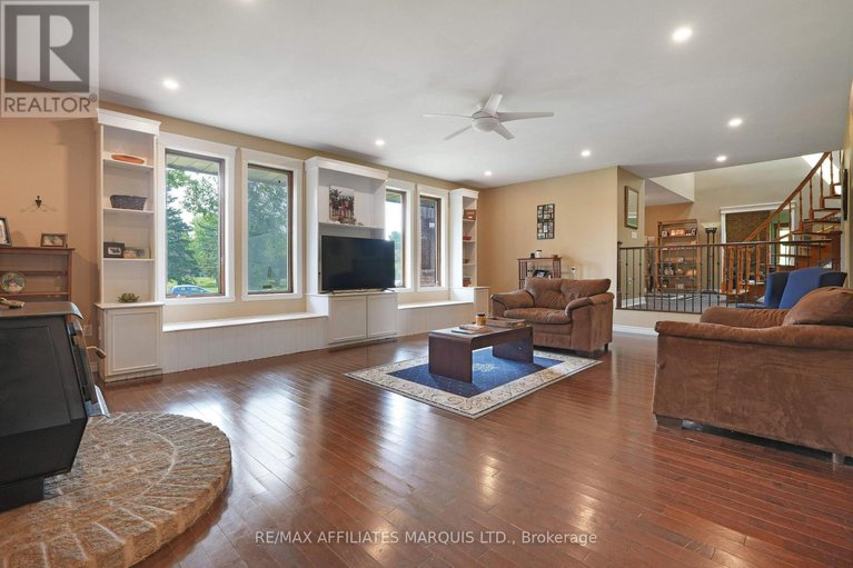 28455162/18467-andre-avenue/south-glengarry-charlottenburgh-twp/south-glengarry/ontario/K0C1S0_17