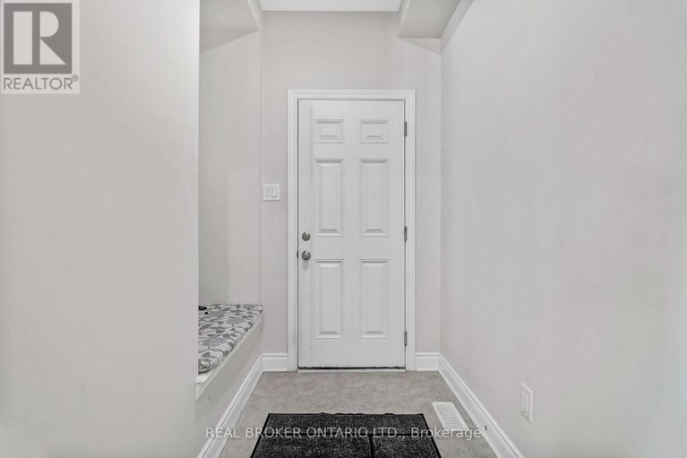 29417317/642-continental-avenue/emerald-meadowstrailwest/ottawa/ontario/K2S1B6_11