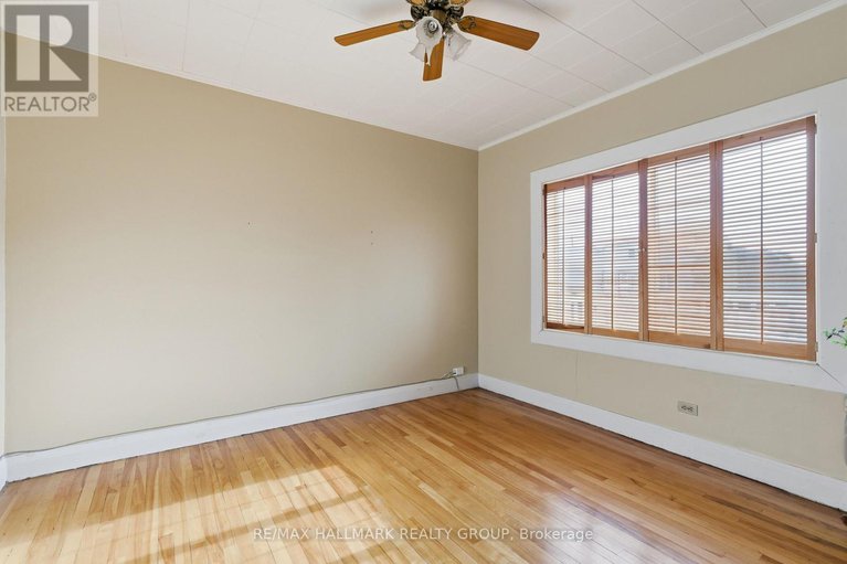 29286684/521-nelson-street-w/hawkesbury/ontario/K6A2K3_25