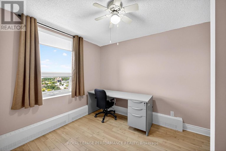28840437/1904-665-bathgate-drive/carson-meadows/ottawa/ontario/K1K3Y4_32