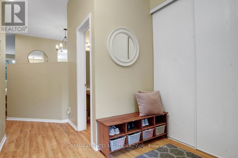 28826412/97-flowertree-crescent/emerald-meadowstrailwest/ottawa/ontario/K2M2R7_5