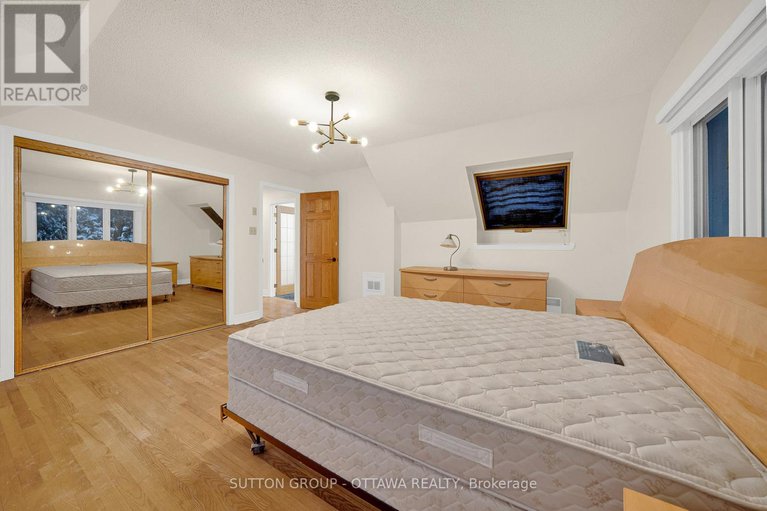 29185159/661-blair-road/rothwell-heights/ottawa/ontario/K1J7M4_31