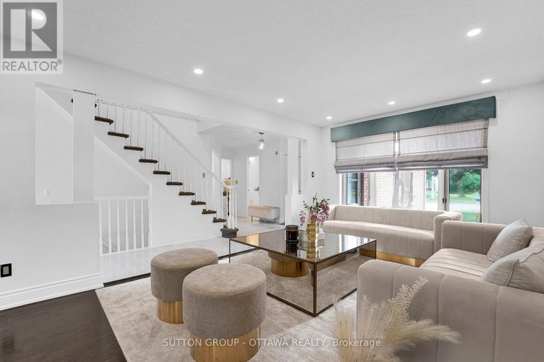 28504074/2163-johnston-road/hunt-club-park/ottawa/ontario/K1G5K2_12