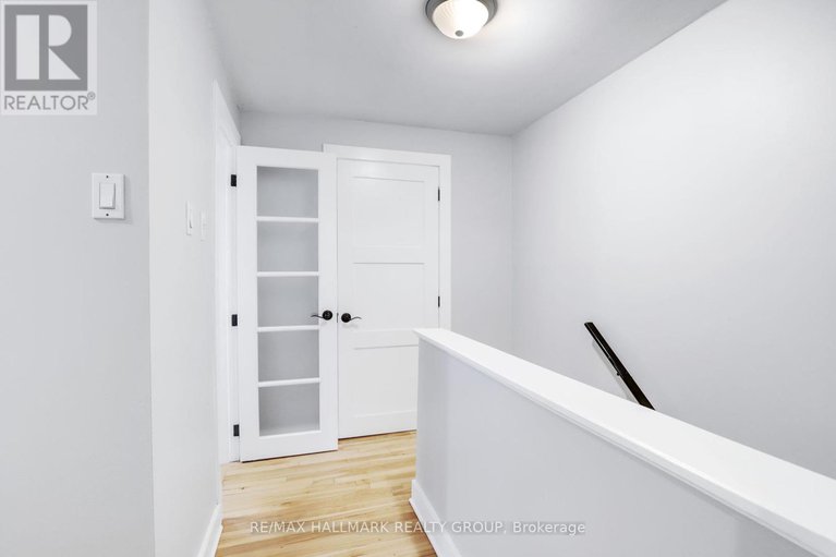 28903308/836-borthwick-avenue/castle-heightsrideau-high/ottawa/ontario/K1K2M8_18