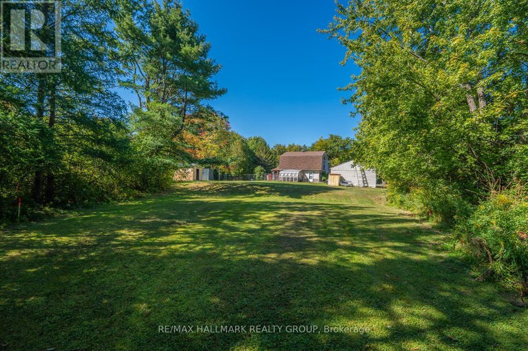 29165862/3960-farmers-way/carlsbad-springs/ottawa/ontario/K0A1K0_30