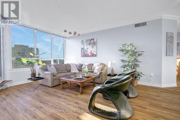 28862952/1906-1480-riverside-drive/riverview-park/ottawa/ontario/K1G5H2_8