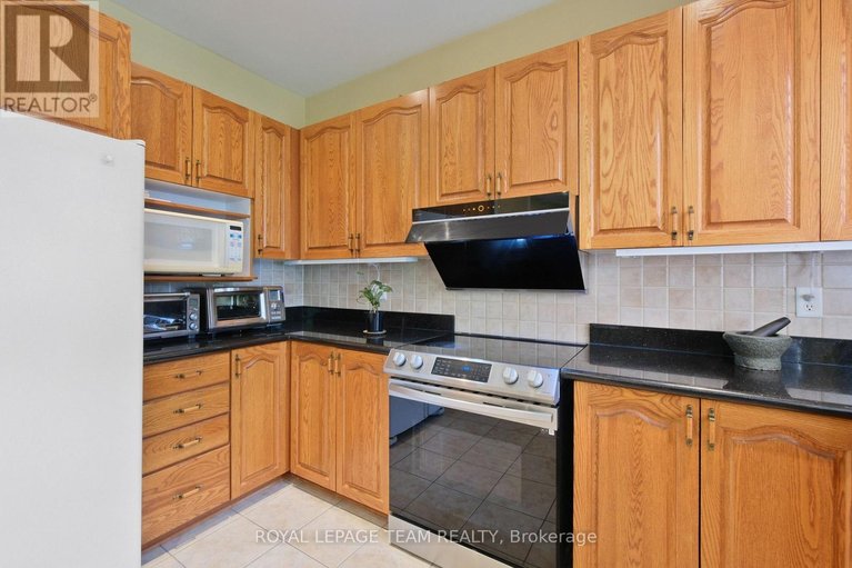 29531354/2885-brigham-way/upper-hunt-club/ottawa/ontario/K1T3Y8_13