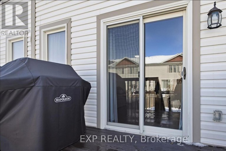 29590744/390-ann-street/almonte/mississippi-mills/ontario/K0A1A0_32