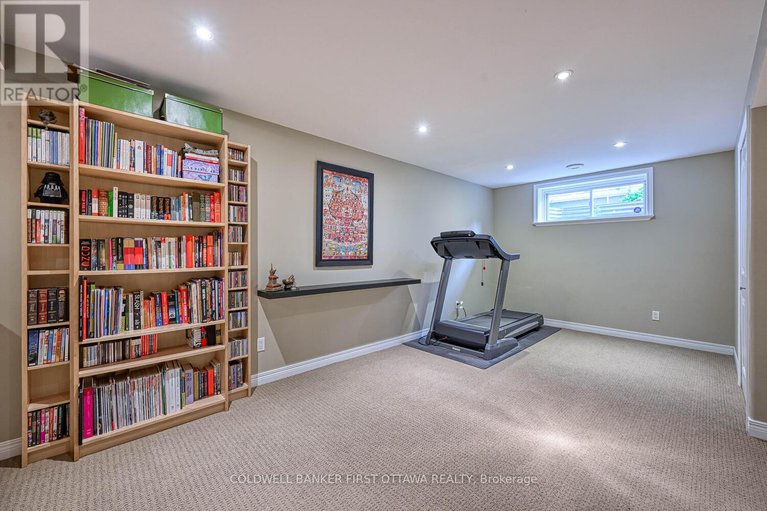 28556106/105-sirocco-crescent/stittsville-north/ottawa/ontario/K2S2C9_34