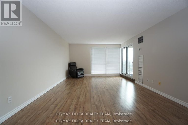29578403/1506-545-st-laurent-boulevard/viscount-alexander-park/ottawa/ontario/K1K4H9_5