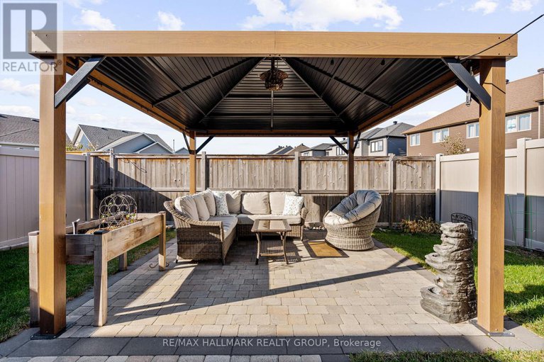 29046971/211-maygrass/remainder-of-stittsville-area/ottawa/ontario/K2S2K5_29