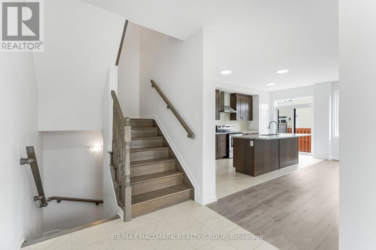 28488850/833-dynasty-street/avalon-east/ottawa/ontario/K4A4T7_13