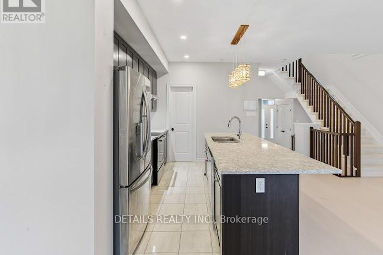 28683868/690-vivera-place/fringewood/ottawa/ontario/K2S2N1_12