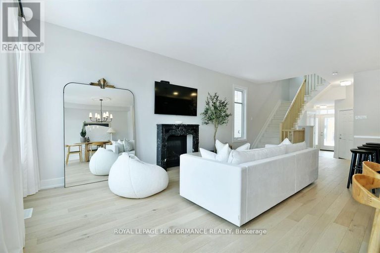 28479504/713-cap-diamant-way/camelot/ottawa/ontario/K4A1J6_8