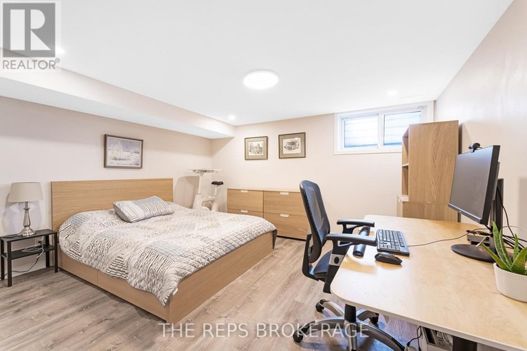 28788760/3062-upper-otterson-place/mooneys-bayrevelstoke/ottawa/ontario/K1V7B6_34