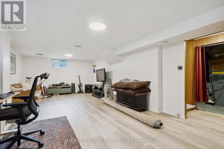 28631662/1617-dorion-avenue/riverview-park/ottawa/ontario/K1G0J7_28