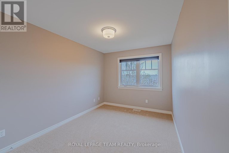 28252866/768-cedar-creek-drive/blossom-parkkemp-parkfindlay-creek/ottawa/ontario/K1T0B2_38