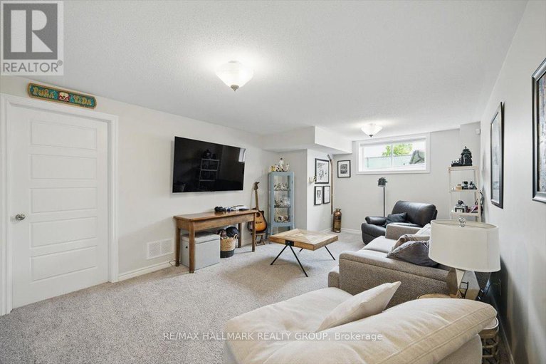 28500695/325-lipizzaner-street/stittsville-south/ottawa/ontario/K2S0X8_24