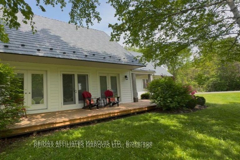 29664114/18537-stonehouse-point-road/south-glengarry-charlottenburgh-twp/south-glengarry/ontario/K6H5R5_30