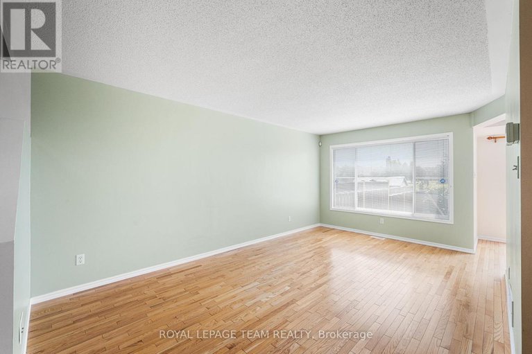 28624237/544-renaissance-drive/avalon-east/ottawa/ontario/K4A4E8_11