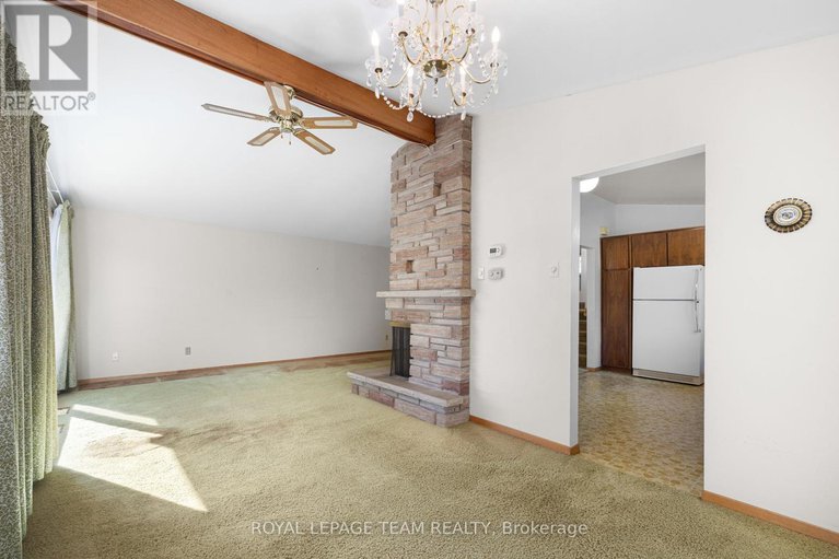 28874346/660-sandra-avenue/elmvale-acres/ottawa/ontario/K1G2Z8_13
