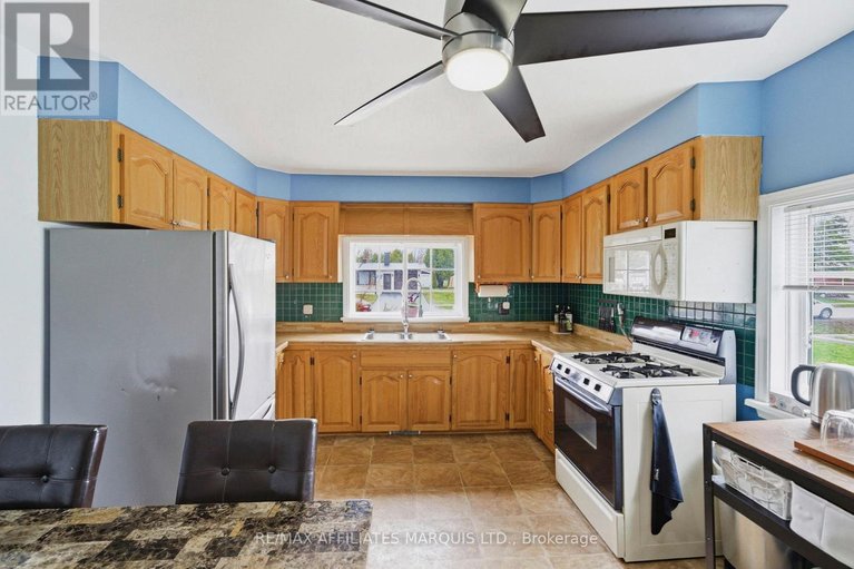 29603984/36-maple-street/ingleside/south-stormont/ontario/K0C1P0_4