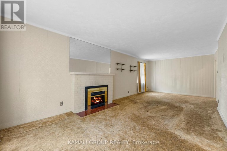 29087662/683-courtenay-avenue/laurentianview/ottawa/ontario/K2A3B8_13