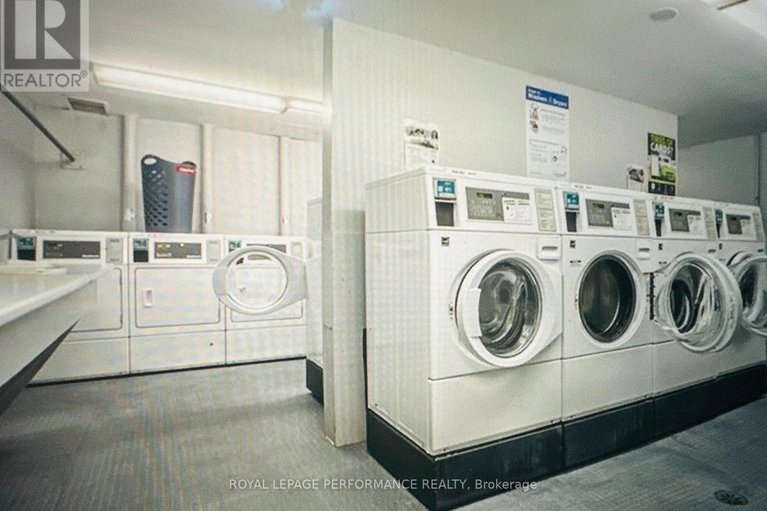 29069042/810-2020-jasmine-crescent/beacon-hill-south/ottawa/ontario/K1J8K5_34