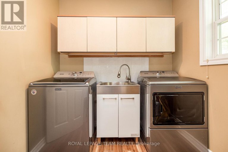 28578922/3066-mcgovern-road/north-grenville-twp-kemptville-south/north-grenville/ontario/K0G1J0_17