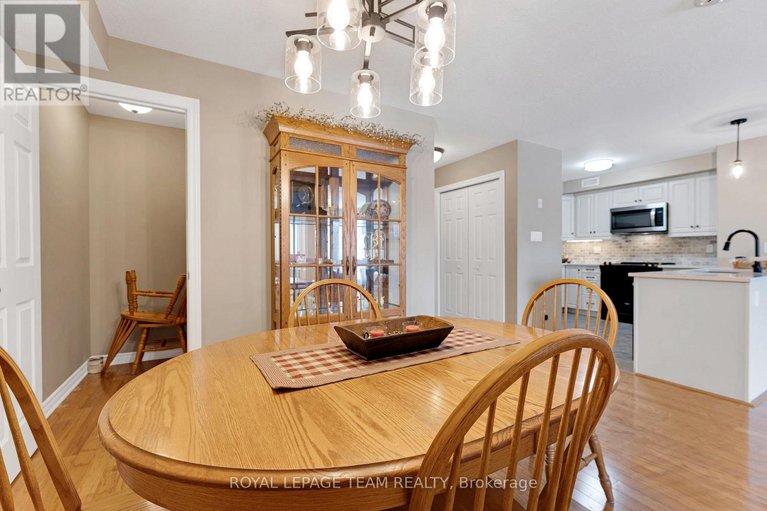 29357377/205-398-van-buren-street/kemptville/north-grenville/ontario/K0G1J0_18