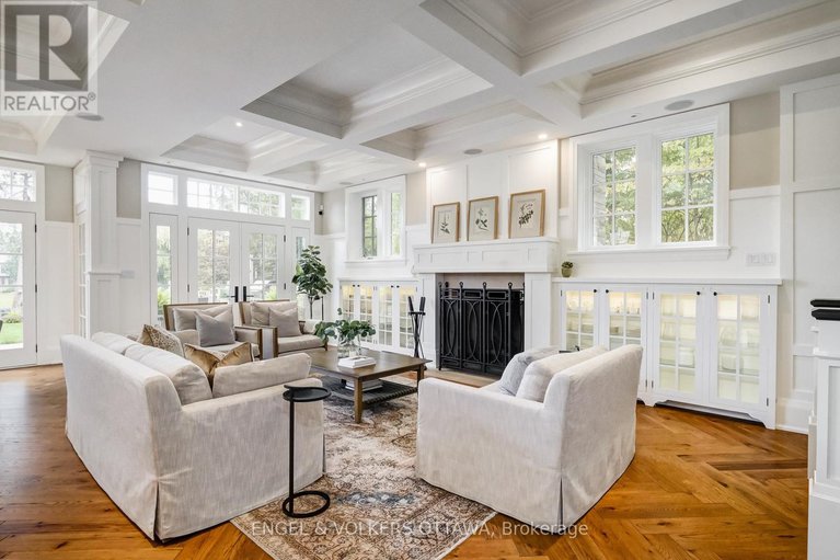 28062589/5651-herwig-place/manotick-south-to-roger-stevens/ottawa/ontario/K4M1B3_7