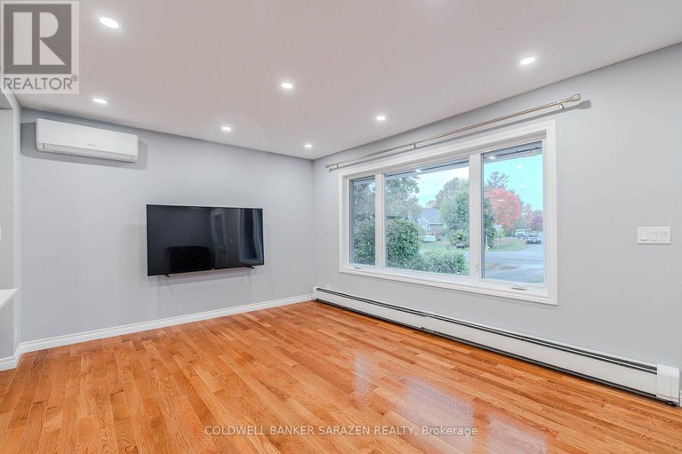 29023596/10-argue-drive/borden-farmstewart-farmcarleton-heightsparkwood-hills/ottawa/ontario/K2E6S1_7