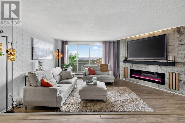 29377078/2505-1171-ambleside-drive/woodroffe/ottawa/ontario/K2B8E1_18