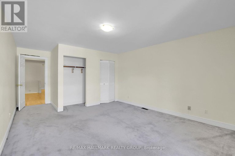 28244394/303-sherwood-drive/civic-hospital/ottawa/ontario/K1Y3W7_25