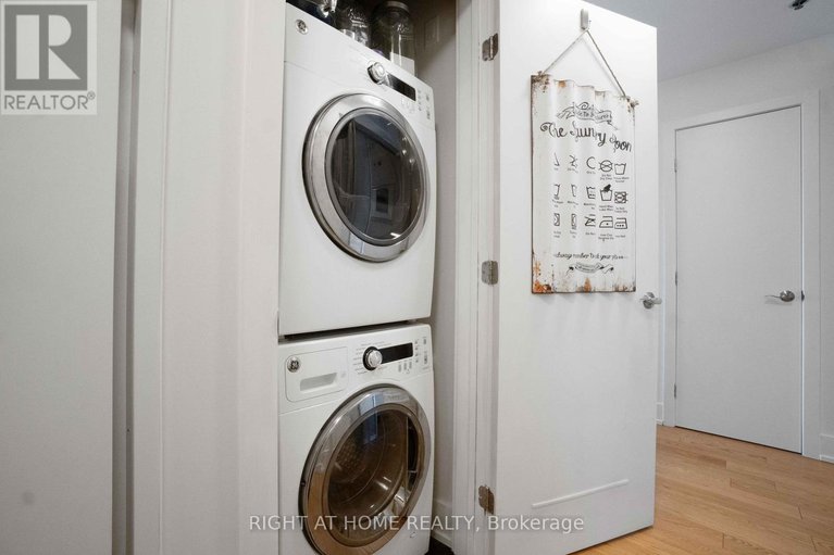 28464174/501-98-richmond-road/westborohampton-park/ottawa/ontario/K1Z0B2_24