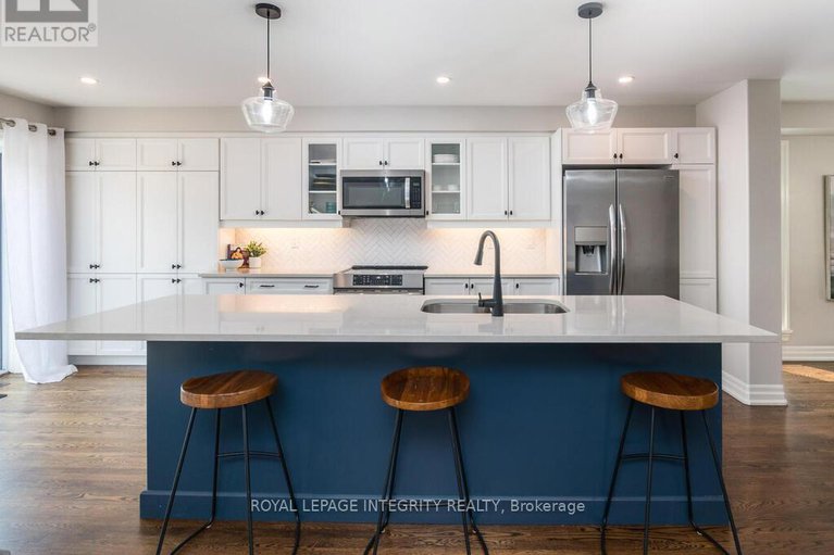 28652256/333-proud-walk-street/stittsville-south/ottawa/ontario/K2S2L8_13